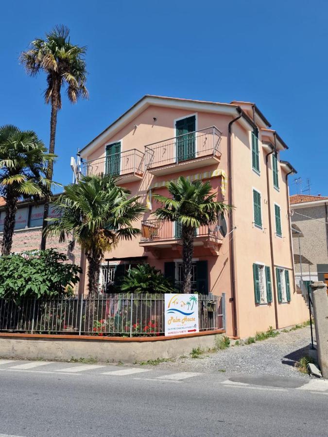 Palm House Διαμέρισμα Αλμπένγκα Εξωτερικό φωτογραφία